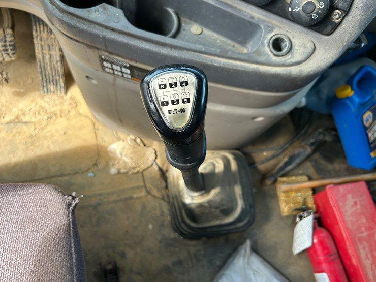2016-freightliner-cascadia-125-image-79