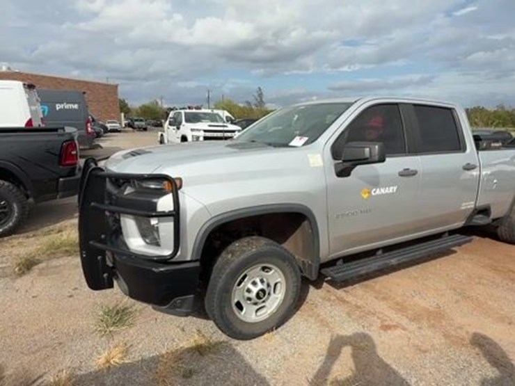 2021-chevrolet-silverado-2500hd-image-1