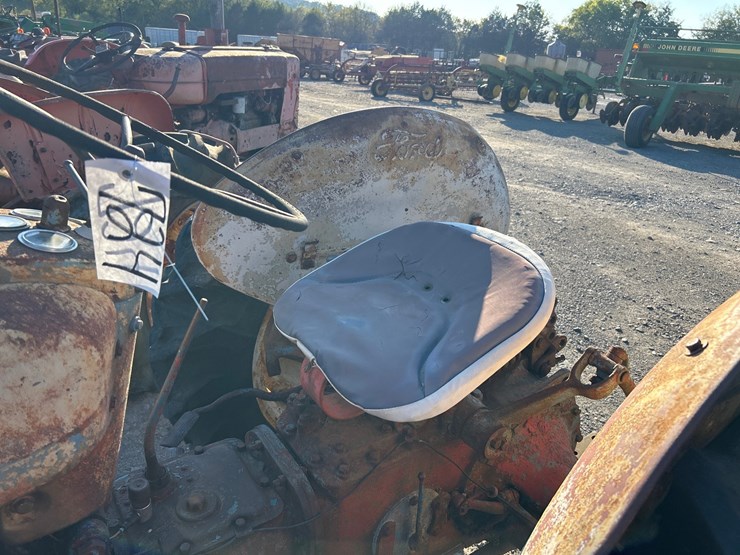 ford-tractor-image-8