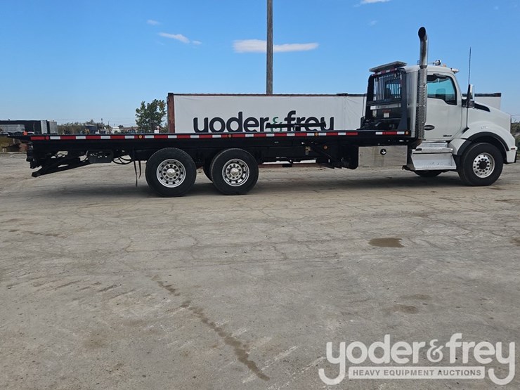 2017-kenworth-t880-image-6