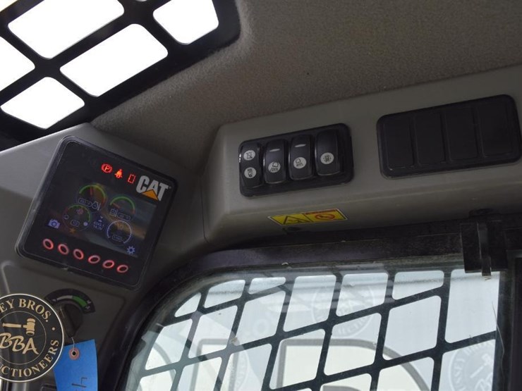 2016-caterpillar-289d-image-49