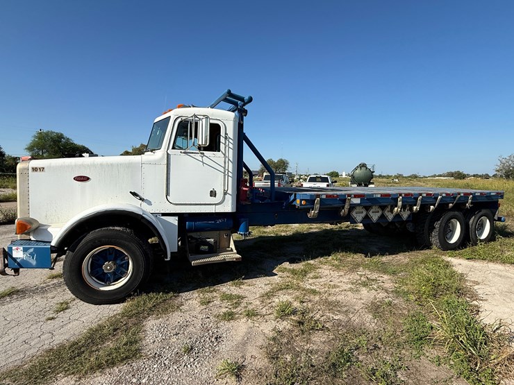 1990-peterbilt-357-image-12