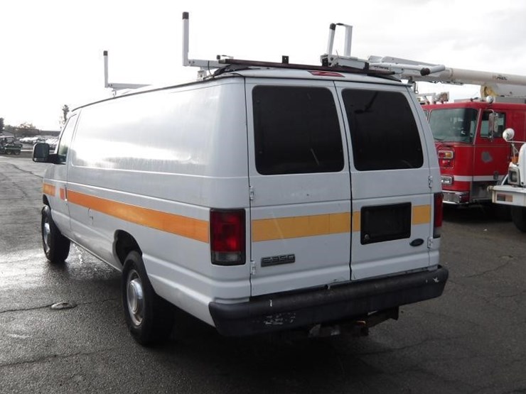 2006-ford-e350-image-5