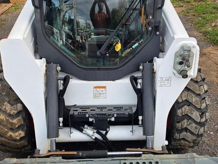 2018-bobcat-s550-image-36