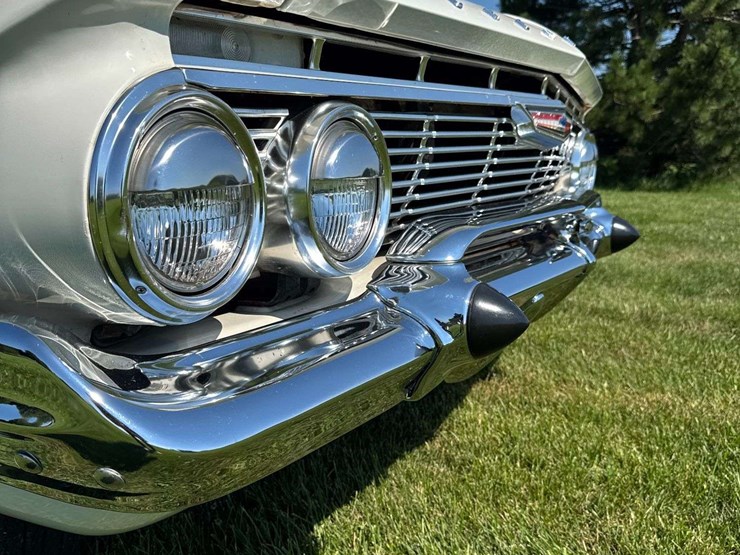 1961-chevrolet-impala-convertible-unrestored-original-image-62