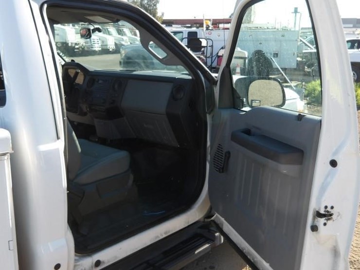 2015-ford-f250-image-12