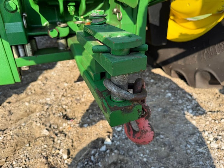 2017-john-deere-6110m-image-29