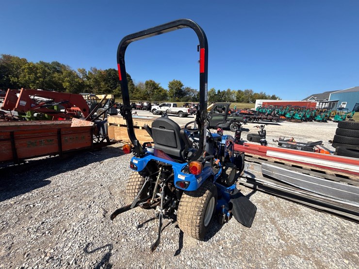 new-holland-workmaster-25s-image-3