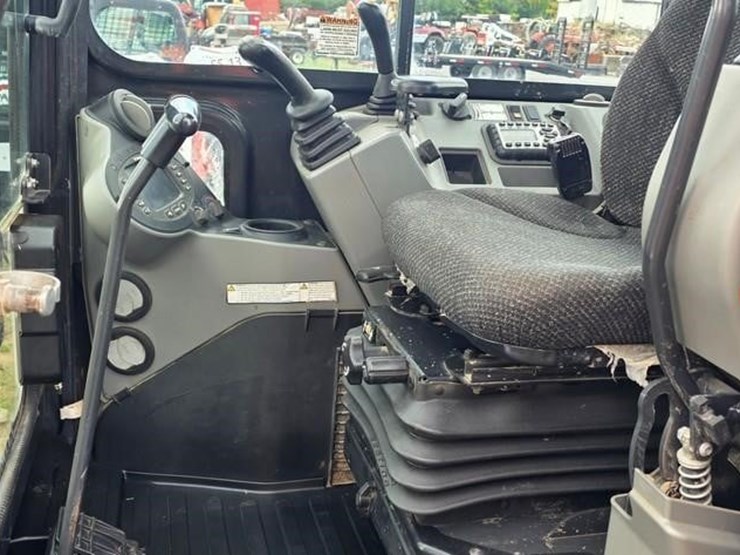 2019-bobcat-e55-image-55