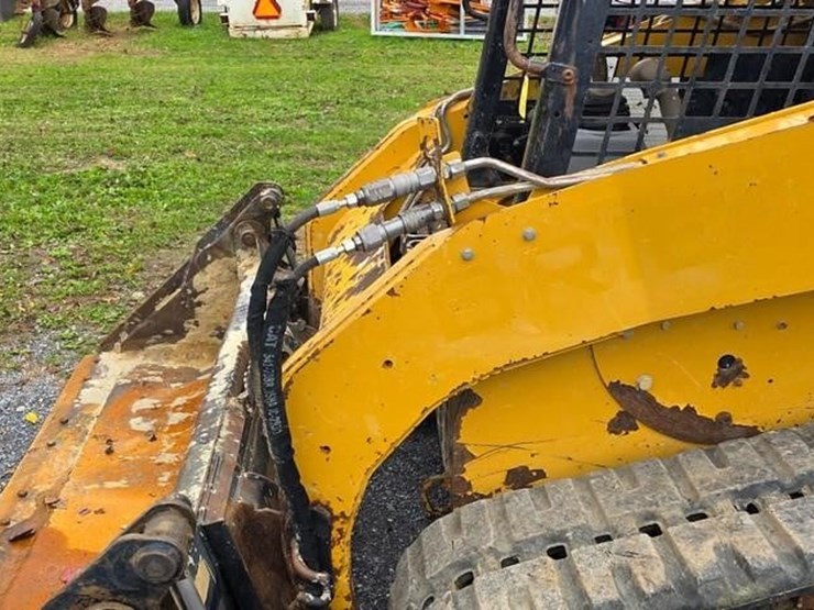 2012-caterpillar-259b3-image-9