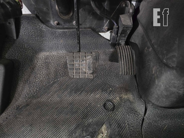 2010-international-durastar-4300-image-11