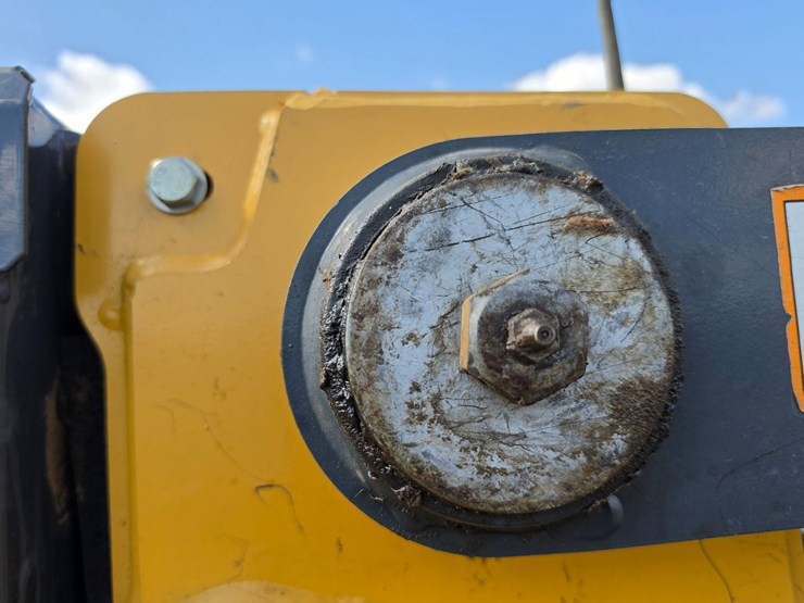 deere-333g-image-85