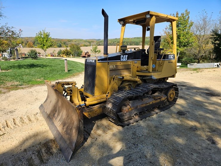 caterpillar-d3c-image-1