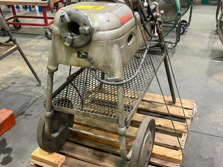 ridgid-535-pipe-threader,-230v-single-phase,-foot-pedal-control-image-3