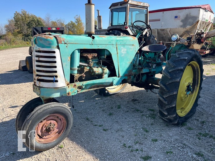 1955-oliver-tractor-8223-image-1
