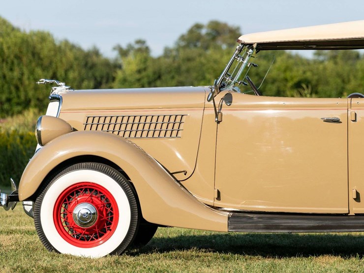 1935-ford-deluxe-phaeton-image-17
