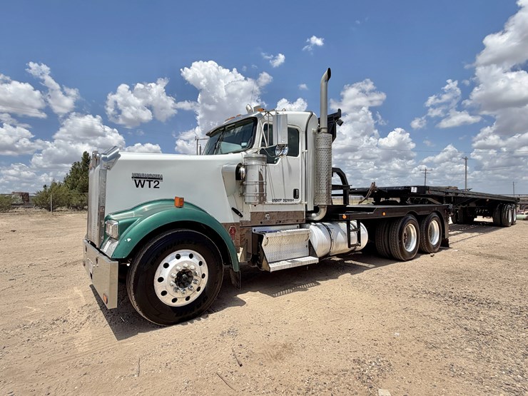 2007-kenworth-w900-image-9