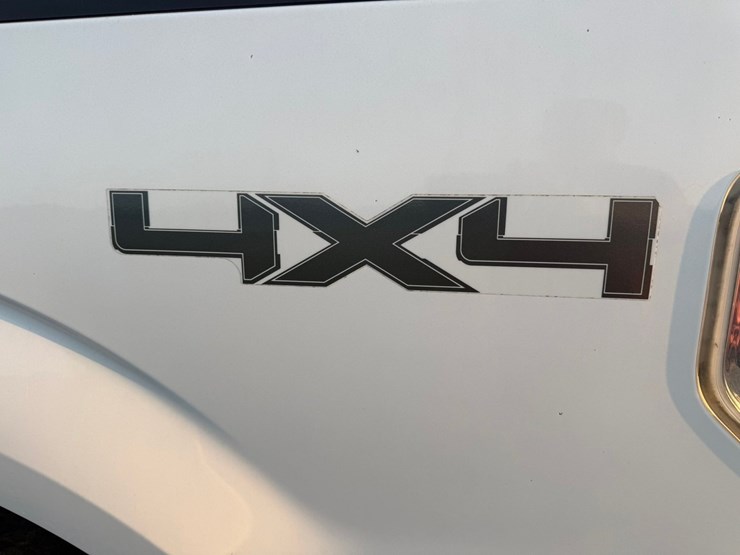 2014-ford-f150-xl-image-21