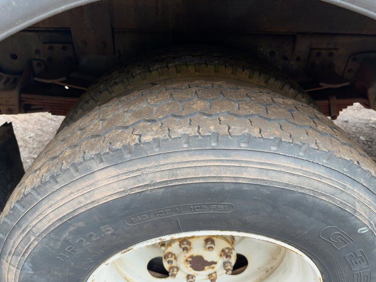 2000-caterpillar-3126-image-12