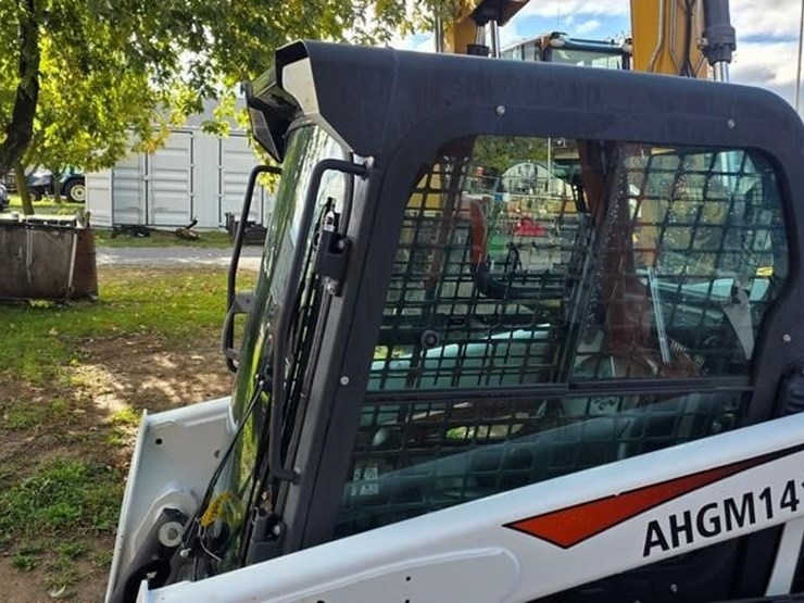 2018-bobcat-s550-image-31