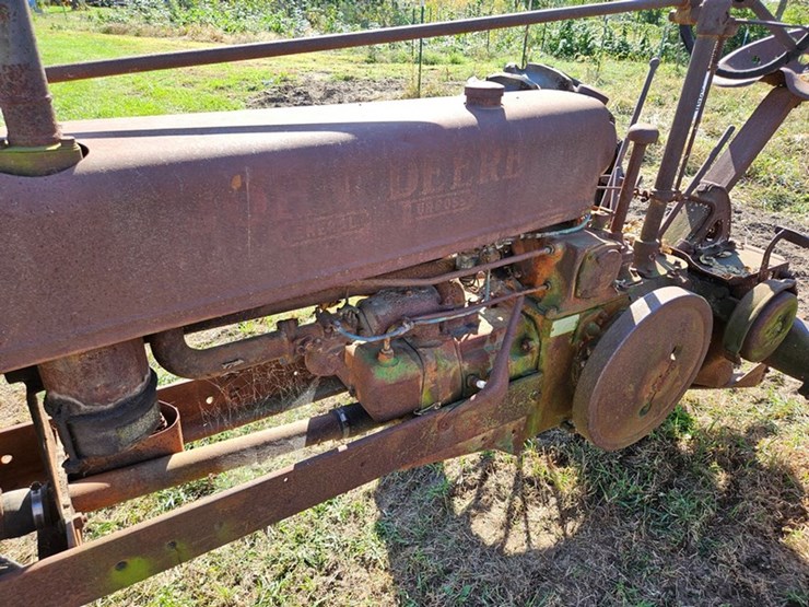 john-deere-model-b-image-12
