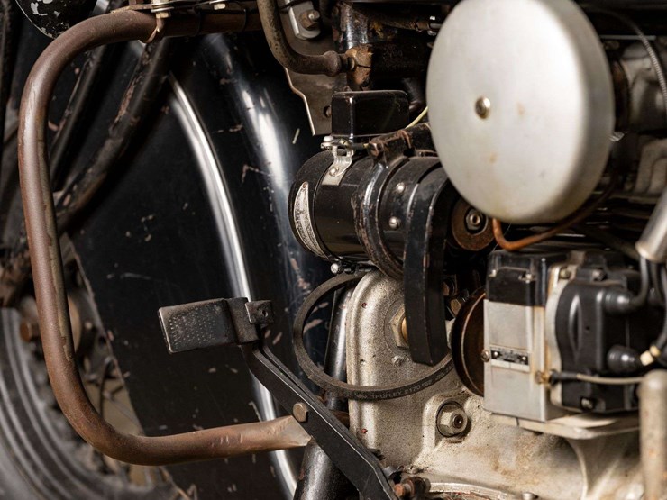 1941-indian-four-sidecar-motorcycle-image-32
