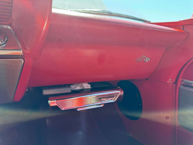 1961-chevrolet-impala-convertible-unrestored-original-image-101