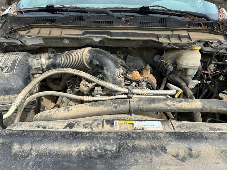 2014-dodge-1500-image-32