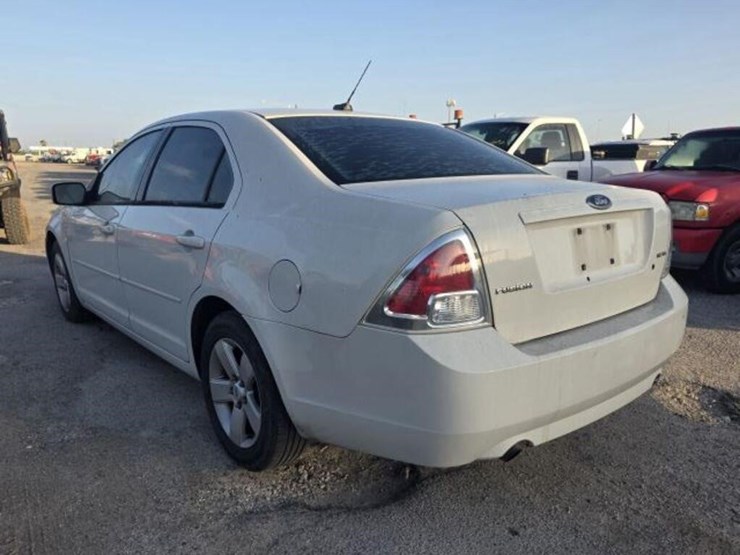 2009-ford-fusion-3fahp07139r149776-image-4