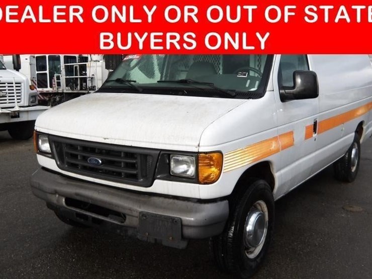 2006-ford-e350-image-1
