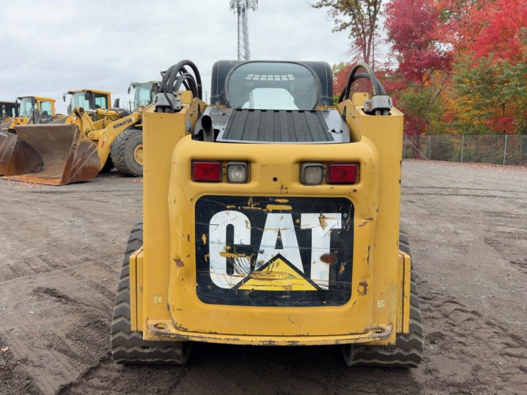 2009-caterpillar-279c-image-4