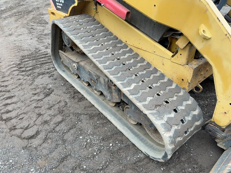 2009-caterpillar-279c-image-11