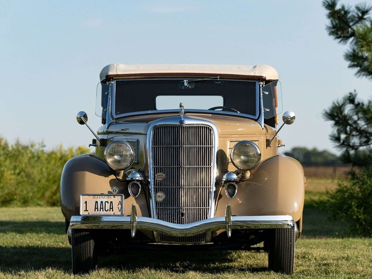1935-ford-deluxe-phaeton-image-22