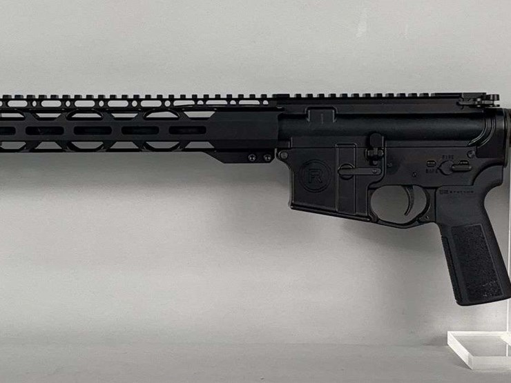 radical-firearms-rf-15-5.56-nato-rifle-sn#-25-088322,-extendable-stock,-manual,-in-original-box-image-2
