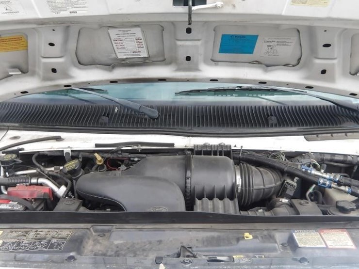 2016-ford-e450-image-10