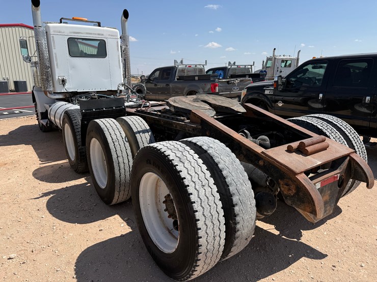 2009-kenworth-t800-image-5