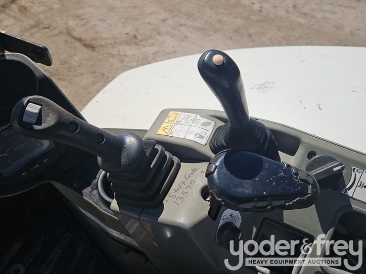 2019-bobcat-e35-image-31