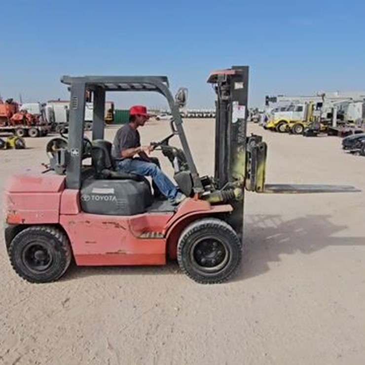 2005 TOYOTA 7FGU35