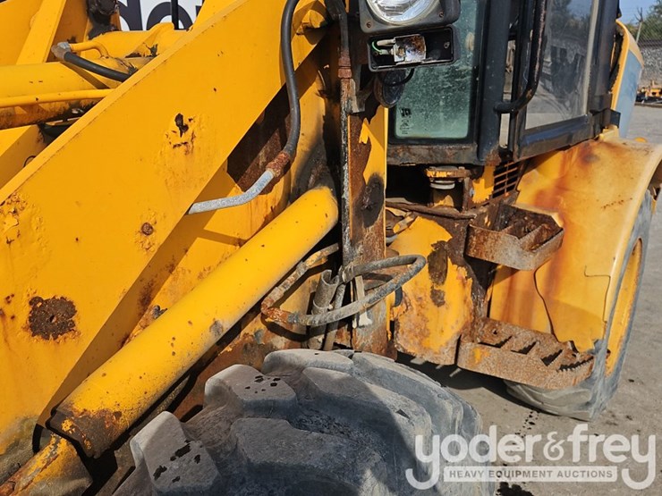 jcb-407b-image-15