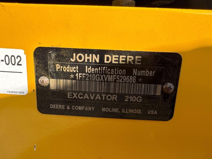 2022-deere-210g-lc-image-10