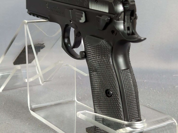 cz/-cz-usa-75-sp-01-tactical-9x19-pistol-sn#-j249501,-2-total-mags,-manual,-in-original-hard-case-image-4