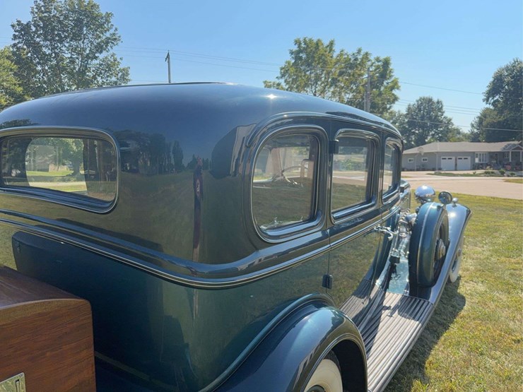 1932-cadillac-v-16-fleetwood-image-49