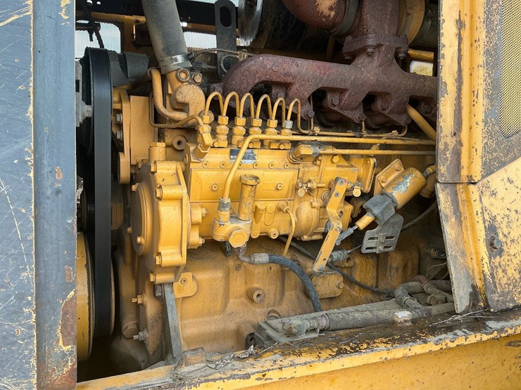 deere-640g-image-10