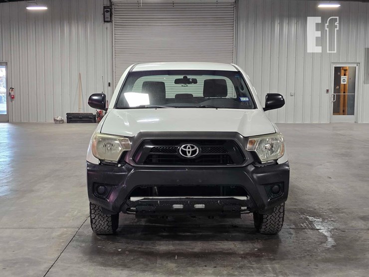 2013-toyota-tacoma-image-7