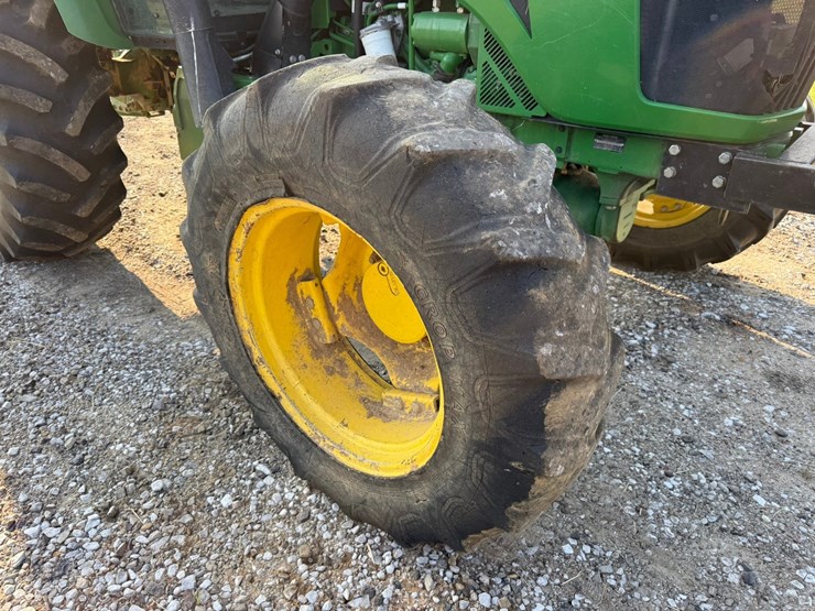 2019-john-deere-5090e-image-17