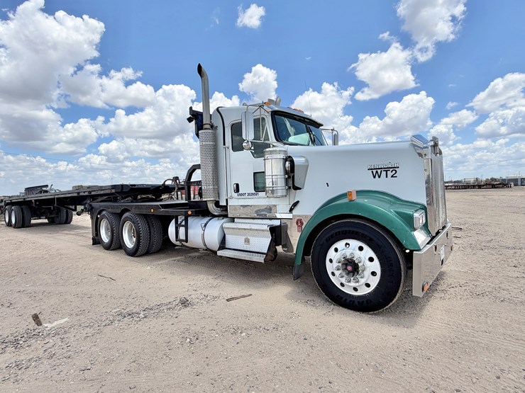 2007-kenworth-w900-image-2