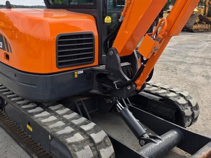 2023-doosan-dx63-3-image-35