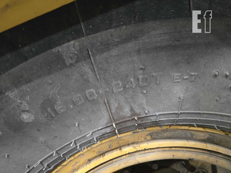 2016-caterpillar-ap-600f-image-29