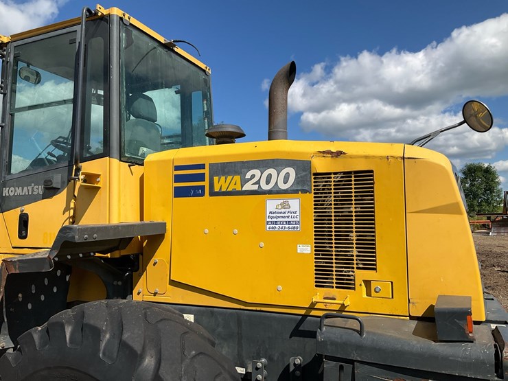 2016-komatsu-wa200-7-image-36