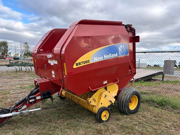 2008-new-holland-br7060-image-1